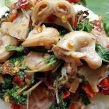 กระเพราไส้ตัน