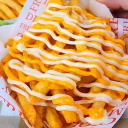 เฟรนฟรายราดชีสดิป