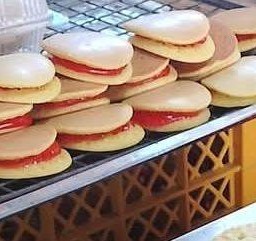 เพนเค้กไส้สตอรเบอรี่ 5ชิ้น