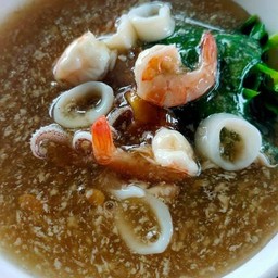 ราดหน้าทะเล