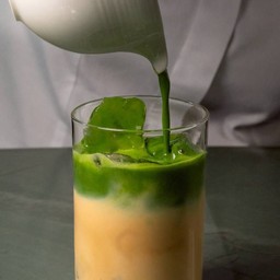 Iced Matcha Pistachio Latte
