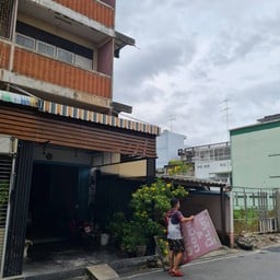 เต้าหู้&เผือกทอด สองพี่น้อง