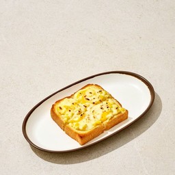 ขนมปังข้าวโพดชีส