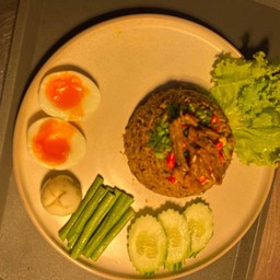 ข้าวผัดไตปลา ไข่ยางมะตูม ตูมตาม ขแมร์