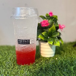 สตอเบอร์รี่ โซดา