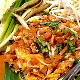 ผัดไทยบ่าวหละปูน