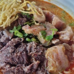 ข้าวซอยเนื้อเอ็นแก้ว
