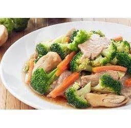 ผัดผักรวมหมู