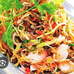 ยำปลากรอบ