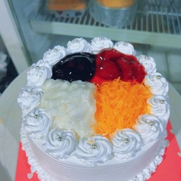 เค้กนมสดสี่สหาย