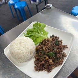 กะเพราเนื้อสับ