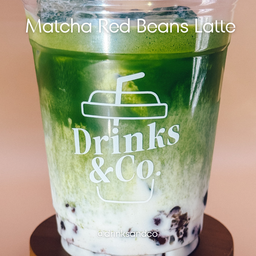 มัทฉะลาเต้ใส่ถั่วแดง