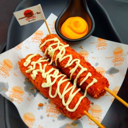 ชีสคอร์นด็อกxดิ๊ฟชีส ( 2 ชิ้น )