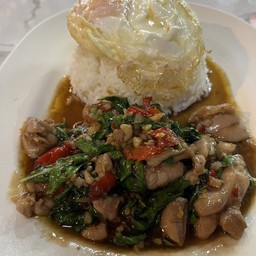 ข้าวกระเพราไก่