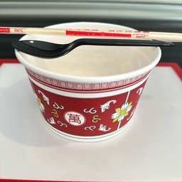 ชุด ถ้วย ช้อน ตะเกียบ