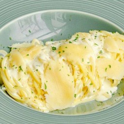 สปาเก็ตตี้ ครีม&ชีส