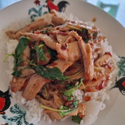 ข้าวกะเพราคอหมูย่าง