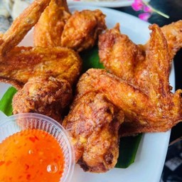ปีกไก่ทอดน้ำปลา