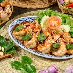 กุ้งใหญ่ทอดราดซอสมะขาม