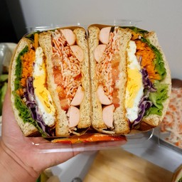 แซนวิชเกาหลี - ชานมไข่มุก (พุทรา เชื่อม)