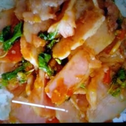 ข้าวผัดกะเพราเบค่อน(สุดคุ้ม69)