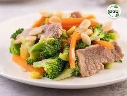 ผัดผักหมู