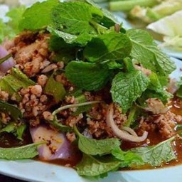 ข้าวหน้าลาบหมู