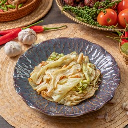 กระหล่ำผัดน้ำปลา