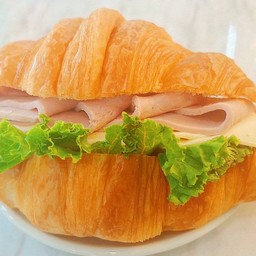 แฮมชีสครัวซองต์