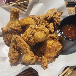 ชุดไก่ทริปเปิิล 3 ชิ้น (สะโพก ปีก น่อง)