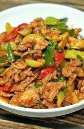 ผัดเผ็ดหมู