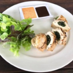 สเต็กอกไก่สอดไส้ผักโขม