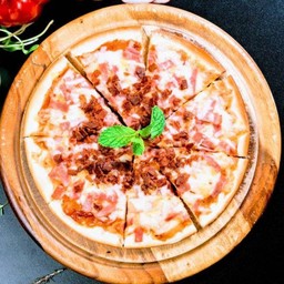 พิซซ่าแฮมเบคอนชีสใหญ่