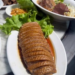 เป็ดพะโล้ พระรามเก้า