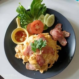 ข้าวไข่ข้น เบค่อนกรอบ