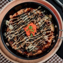 พิซซ่าญี่ปุ่น