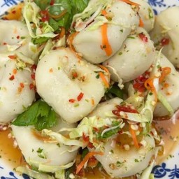 ยำลูกชิ้นปลา