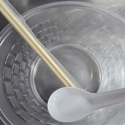 รับชุดถ้วย ช้อน ตะเกียบ (ส้อม)