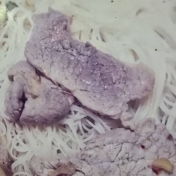 เส้นหมี่ขาวน้ำใส