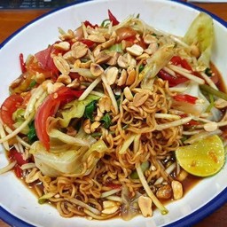 ตำมาม่า