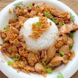 ข้าวไก่กระเทียม