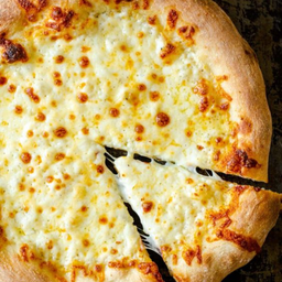 Pizza 4 Cheese / พิซซ่า 4 ชีส  ขนาด 12 นิ้ว