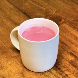 น้ำเต้าหู้ชมพู ร้อน