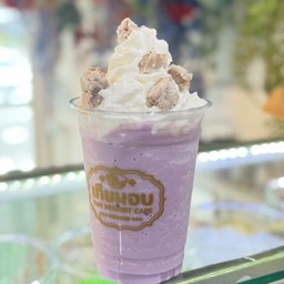 เผือกหอมนมสดเย็น (มีวิปครีม +เผือก)