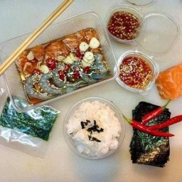 เซตดองรวมกุ้ง+แซวมอน