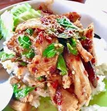 กระเพราคอหมูราดข้าว