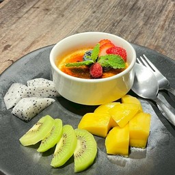 คัสตาร์ดไข่ น้ำตาลกรอบ