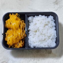 ลดพิเศษ ข้าวอกไก่ทอด + ราดชีสซี่ดิป( คลุกซอสเคลือบ )