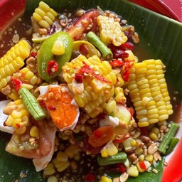 ตำข้าวโพดไข่เค็ม