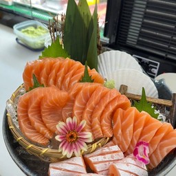แซลมอนซาชิมิ( 500 g.)